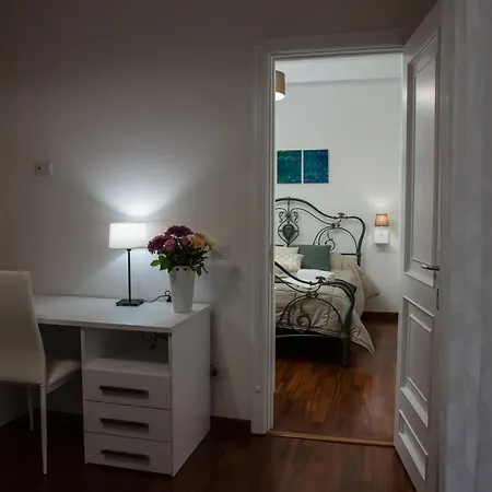 Bed & Breakfast Cuor Di Rione Napels