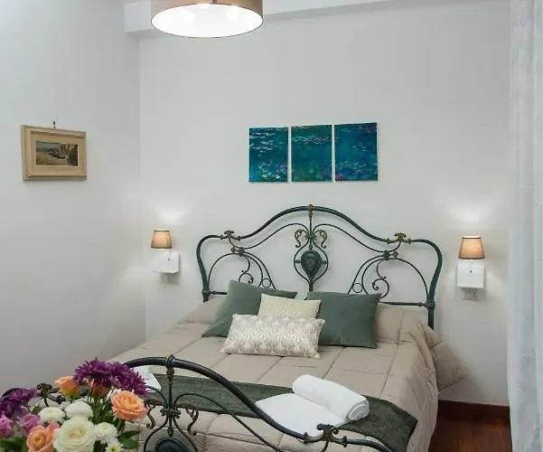 Alojamento de Acomodação e Pequeno-almoço Cuor Di Rione Nápoles